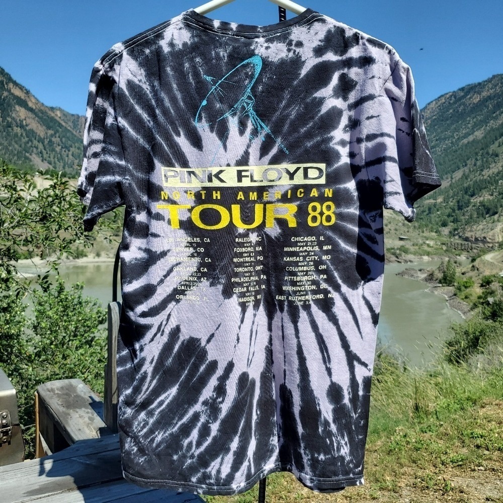 Pink Floyd Tour 88 - size small NWT